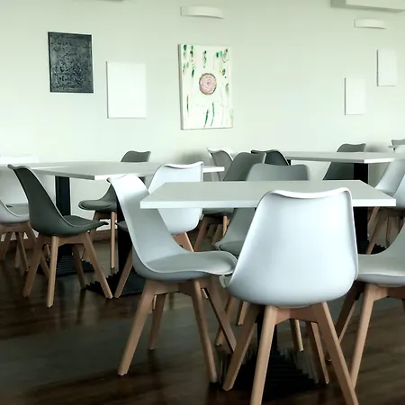 מלון Hotel Medno