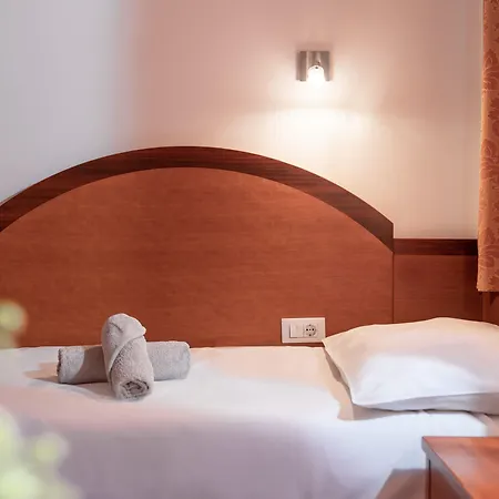 Hotel Medno מלון 3*